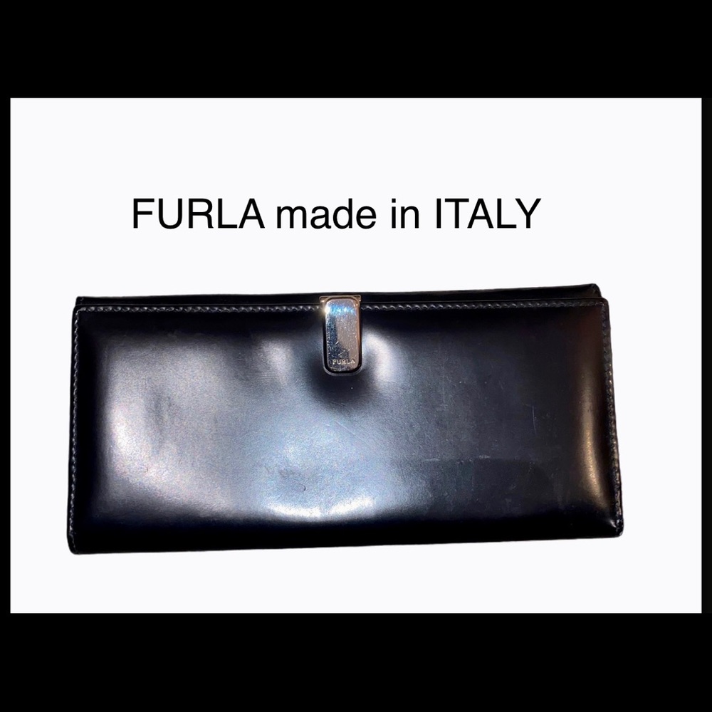 FURLA leather wallet with silver clasp.